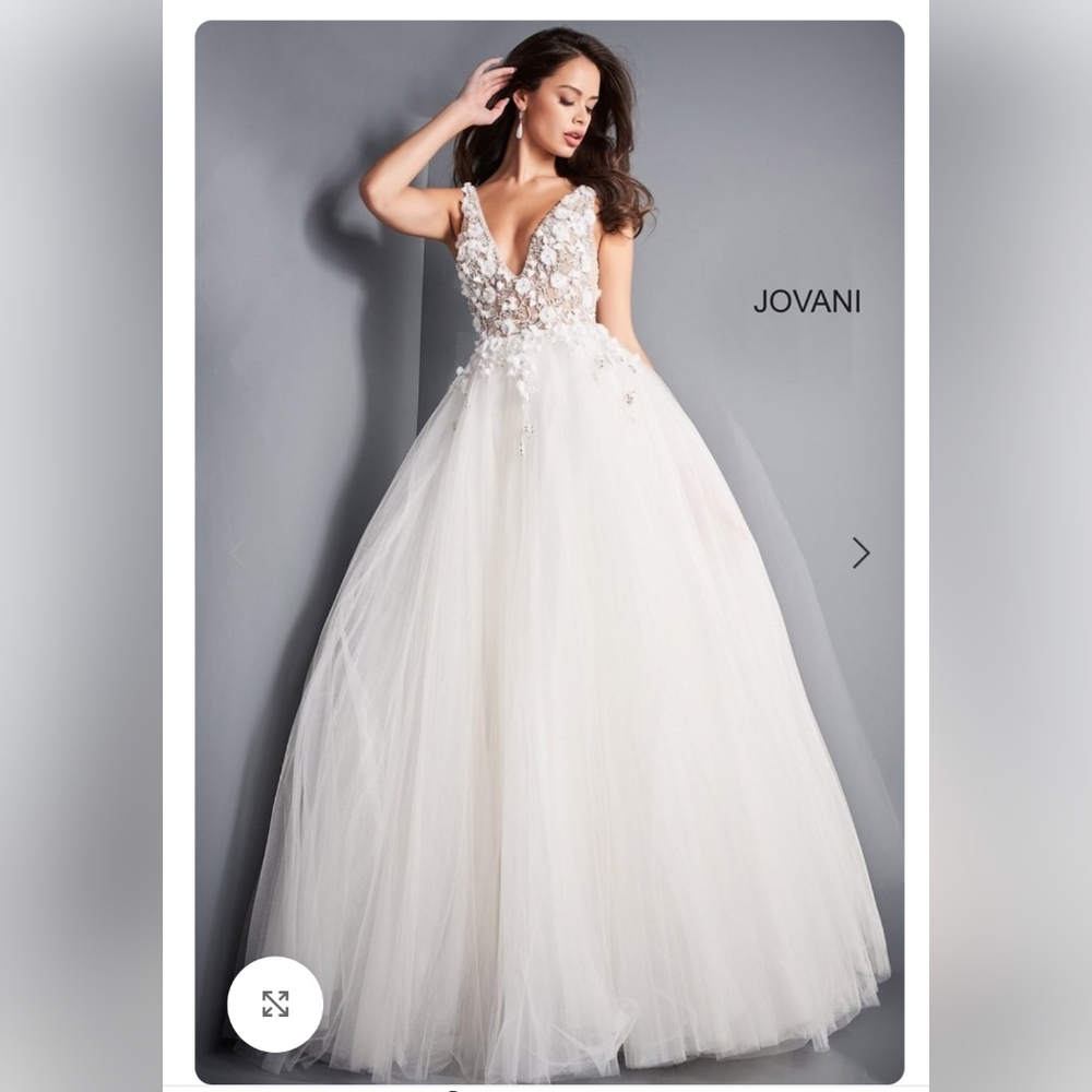 Jovani White Floral Embellished Wedding Homecoming Prom Formal Dress